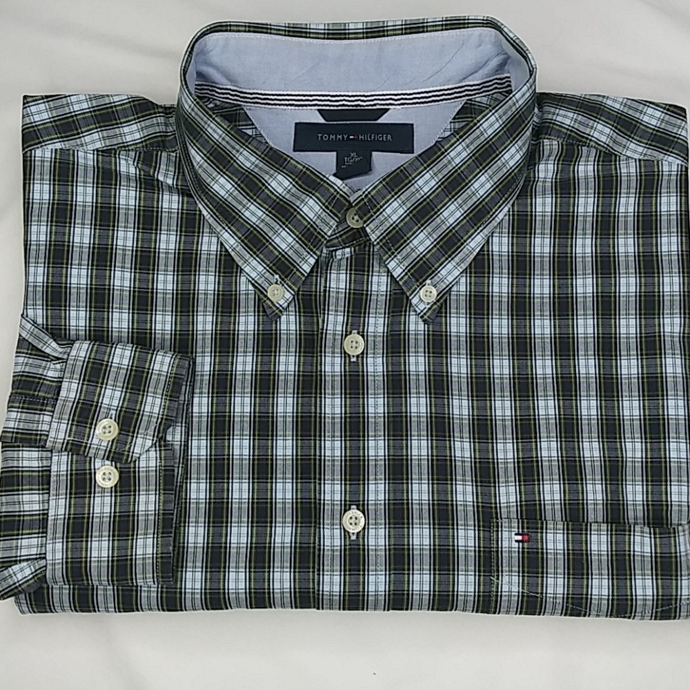 Tommy Hilfiger Men's Button Up